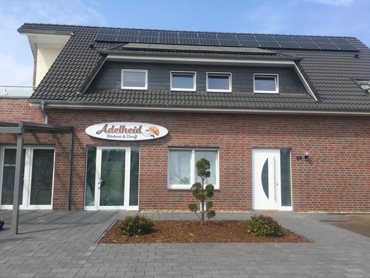 Gaeste Und Messezimmer Adelheidsdorf Eksteriør bilde